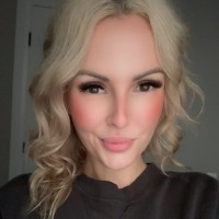 Nuvé Partners Employee Elisabeth Roche's profile photo