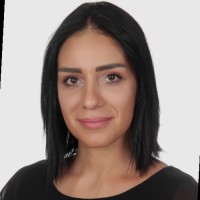 Razan Bassah Email