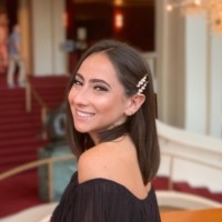 Metropolitan Opera Employee Alyssa Dealesandro's profile photo