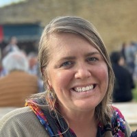 Susie Stillwell Email & Phone Number