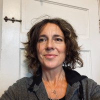 Leslie Ross Email & Phone Number
