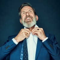 Harry van der Vossen Email