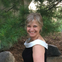 Irina Kholomyansky Email & Phone Number