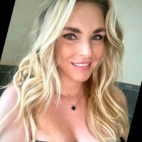 Elma Adelle Email