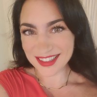 Kelly Browne Email & Phone Number