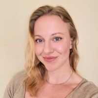 Julia Behling Email & Phone Number