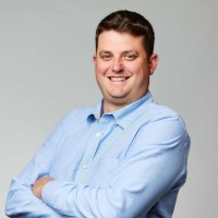 Email e telefono di Charlie Harrison