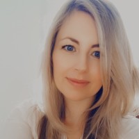 Julia Grys Email & Phone Number
