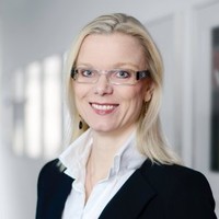 Julia Menninga Email & Phone Number