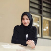 Writer Employee Rizqa Amartia's profile photo