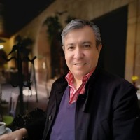 Luis Carreón Email