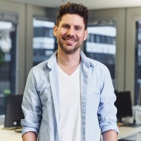 Clemens Schwarz Email