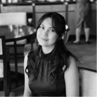 Custm Employee Charmaine R.'s profile photo