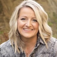 Sara Porter Email & Phone Number