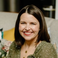 Lyndsey Sinoff Email & Phone Number