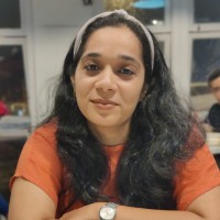 Saakshi Pujari Email