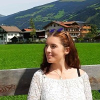Superposition Employee Elodie Roux's profile photo