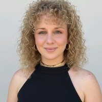 Demarka Employee Samantha Finamore Leal's profile photo