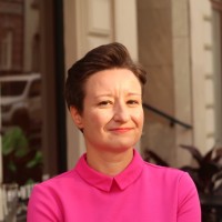 Monika Stagiłow Email