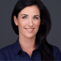 E-mail e número de telefone de Tamara Vass