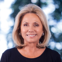 Email e telefono di Mary Truex