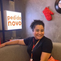 Hellen Ferreira Email