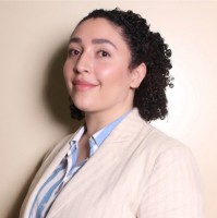 Fernanda V. Email