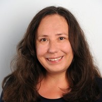 Claudia Posch Email