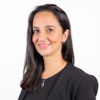 Marsh McLennan Employee Aline Silva's profile photo