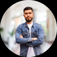 Edwin González Email