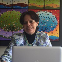 Juanita Benavides Delgado Email