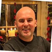 Standard Chartered Bank Employee Simon Briggs's profile photo