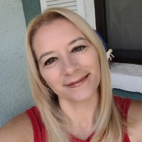 Crystal Tracey Email