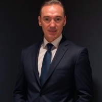 E-mail e número de telefone de Udo Wittich