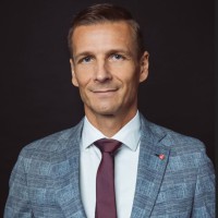 Peter Pavuk Email & Phone Number