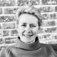 Hester van Eif Email