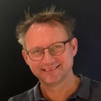 Robert van Ravenhorst Email