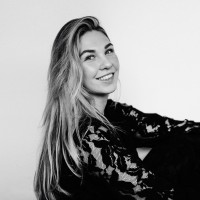 Harper & Yve Employee Evie Straver's profile photo