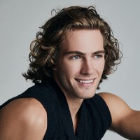 The lab models Employee Louis Quentin's profile photo