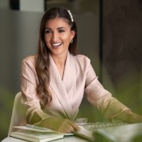 Nadia Ayres Email