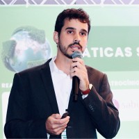 Fernando Lira Email