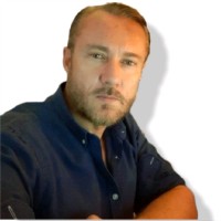 Ejecutiva Confuturo Employee Alex Harris's profile photo