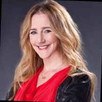 firstlooktv Employee Shura Davison's profile photo