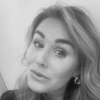 Sara Wallström Email