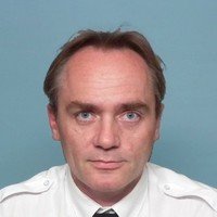 Mészáros László Email