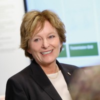 E-mail e número de telefone de Beatrix Natter