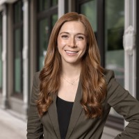 Larkins Vacura Kayser LLP Employee Elizabeth Parker's profile photo