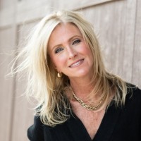 Arena Staffing Employee Elizabeth Simonov's profile photo