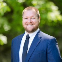 E-mail e número de telefone de Michael Averbeck