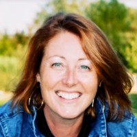 Commerce BtoC Employee Julie Jozefiak's profile photo